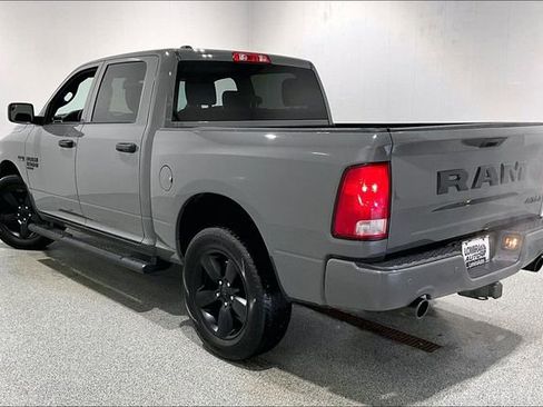 Used 2022 RAM 1500 Express w/ Ceramic Grey Express Package AWD/4WD image 4