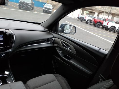 Used 2023 Chevrolet Traverse LT w/ LPO, Floor Liner Package image 14