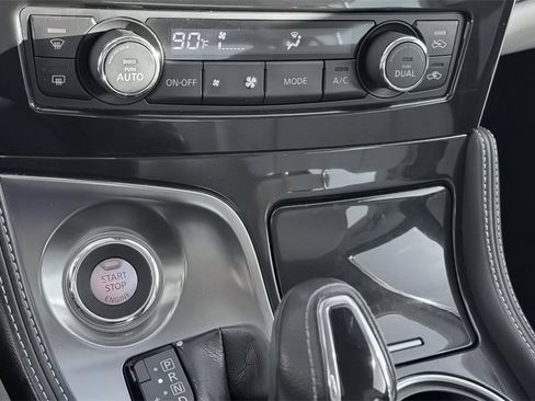 Used 2016 Nissan Maxima Platinum w/ Interior Lighting Package image 23