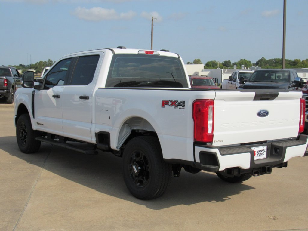 New 2026 Ford F250 XL w/ STX Appearance Package AWD/4WD image 4