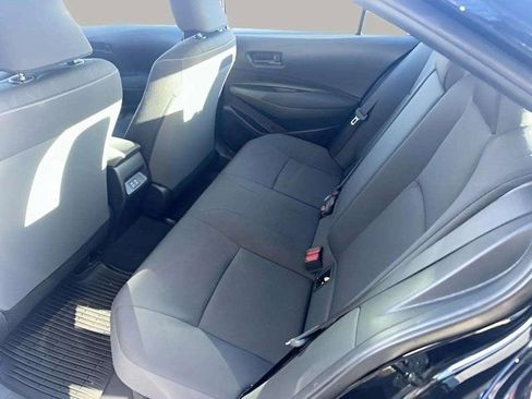 Used 2025 Toyota Corolla LE image 7