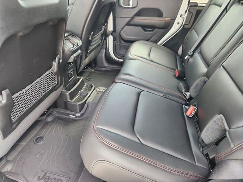 New 2026 Jeep Wrangler Unlimited Rubicon image 19