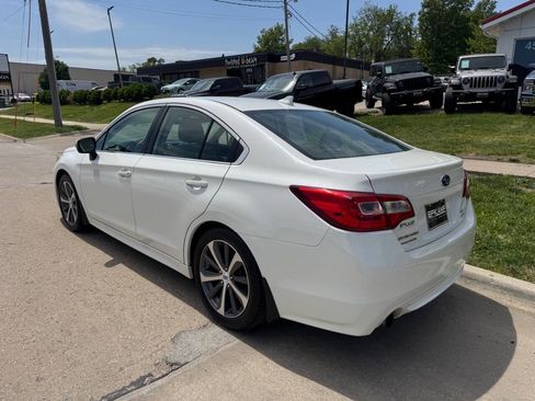 Used 2016 Subaru Legacy 3.6R Limited AWD/4WD image 3