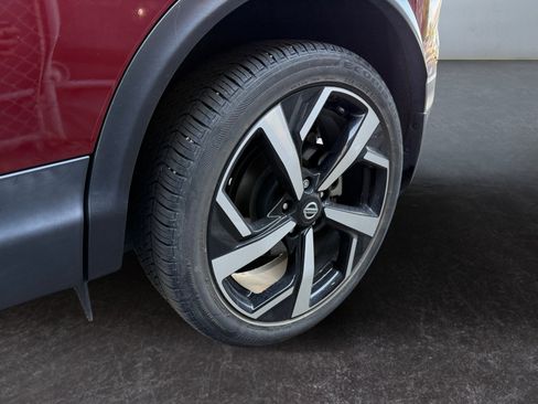 Used 2022 Nissan Rogue Sport SL AWD/4WD image 13
