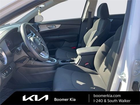 Certified 2023 Kia Forte LXS w/ LXS Technology Package image 17
