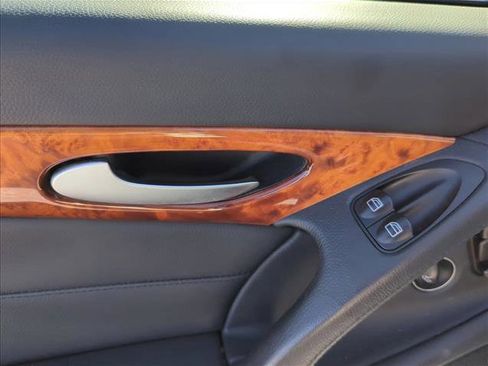 Used 2009 Mercedes-Benz SL 550 V8 image 8