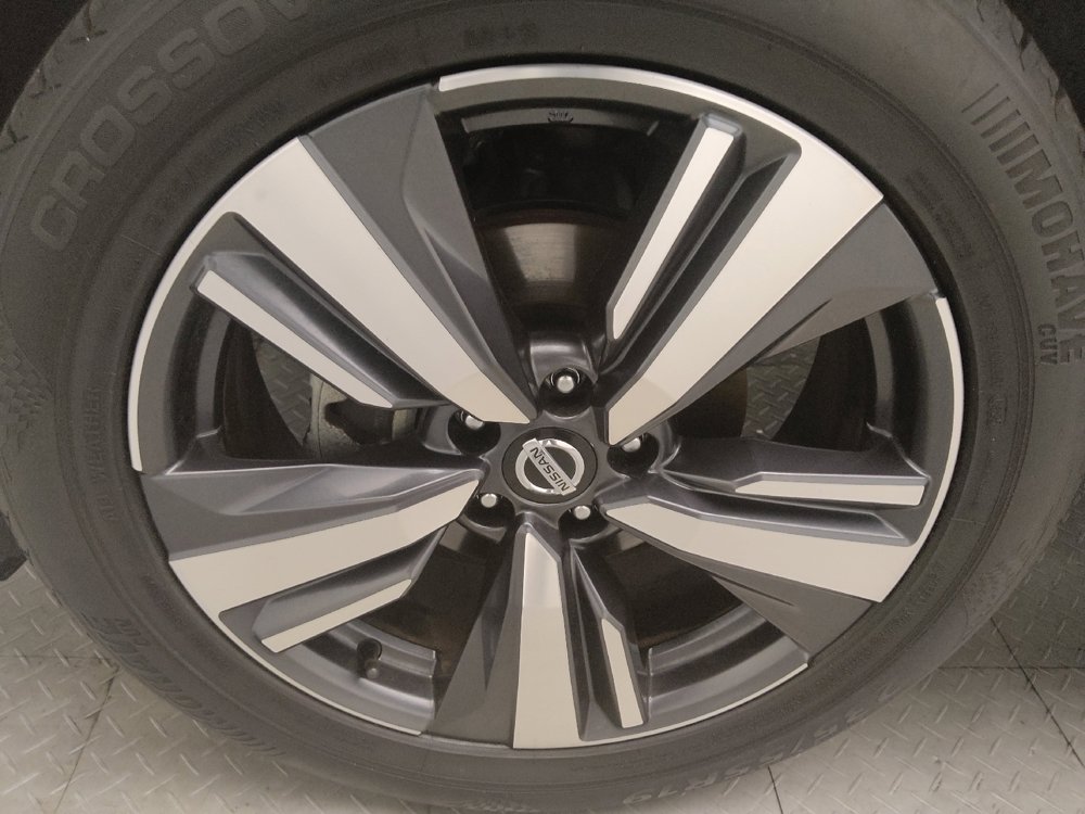 Used 2021 Nissan Rogue Platinum FWD image 31