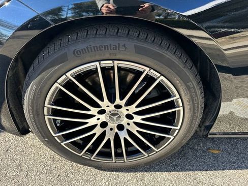 Used 2024 Mercedes-Benz C 300 Sedan image 10