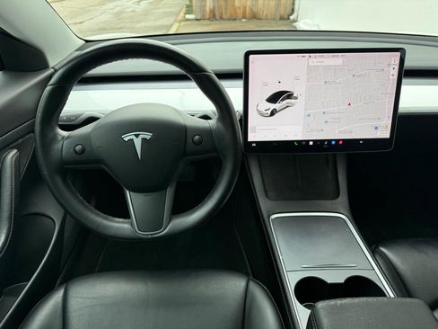 Used 2021 Tesla Model 3 Standard Range Plus image 20