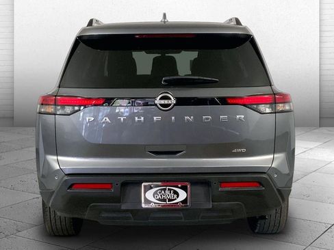 Used 2025 Nissan Pathfinder SV AWD/4WD image 3