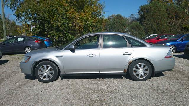 Used 2009 Ford Taurus SEL FWD image 9