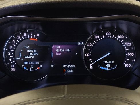 Used 2017 Lincoln MKZ Reserve image 23