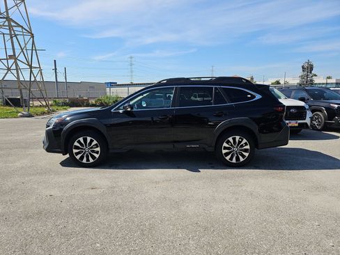 Used 2023 Subaru Outback Limited image 4