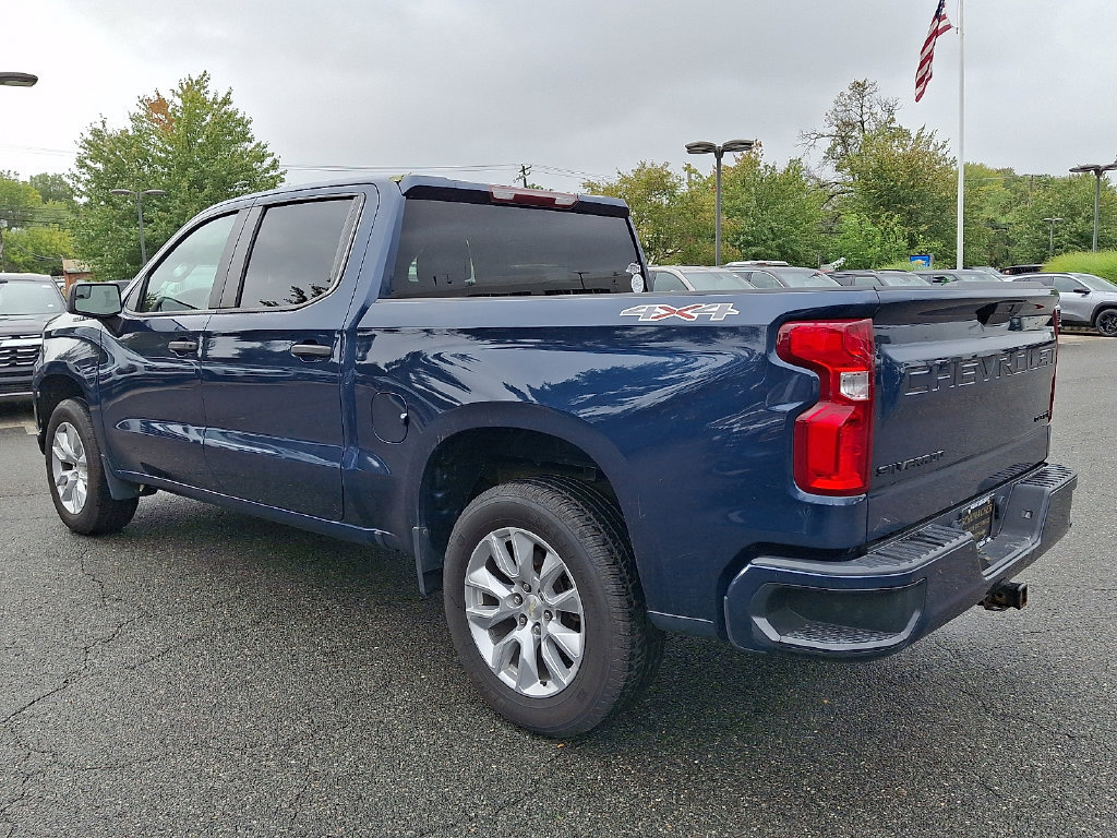 Certified 2022 Chevrolet Silverado 1500 Custom w/ LPO, Dark Essentials Package AWD/4WD image 4