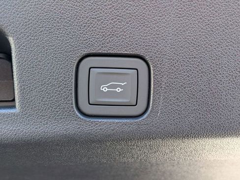 New 2026 Chevrolet Traverse RS w/ LPO, Floor Liner Package image 35