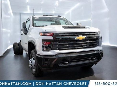 New 2025 Chevrolet Silverado 3500 W/T image 21