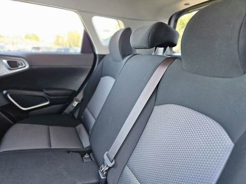 Used 2023 Kia Soul LX w/ Option Group 015 image 28