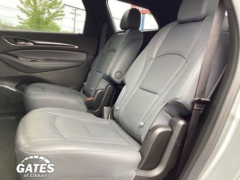 Used 2023 Buick Enclave Essence FWD image 18