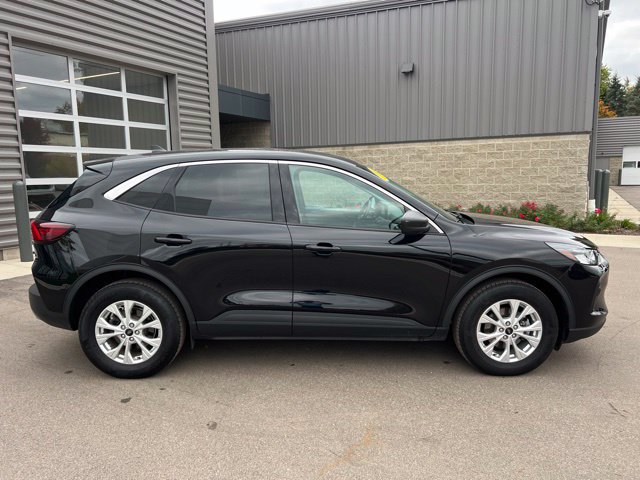 Used 2023 Ford Escape Active AWD/4WD image 4