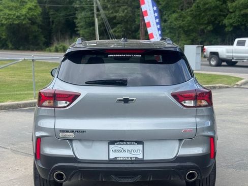 Used 2023 Chevrolet TrailBlazer RS w/ Sun and Liftgate Package FWD image 5