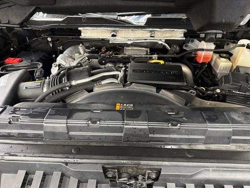 Used 2020 Chevrolet Silverado 2500 LTZ w/ LTZ Plus Package AWD/4WD image 12