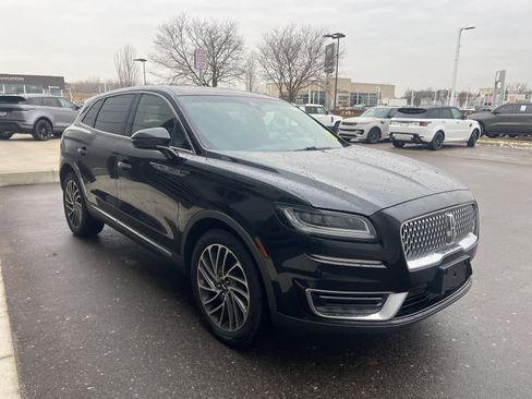 Used 2019 Lincoln Nautilus Reserve image 5