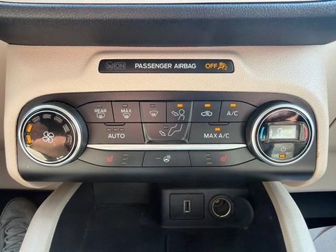 Used 2020 Ford Escape SEL AWD/4WD image 35
