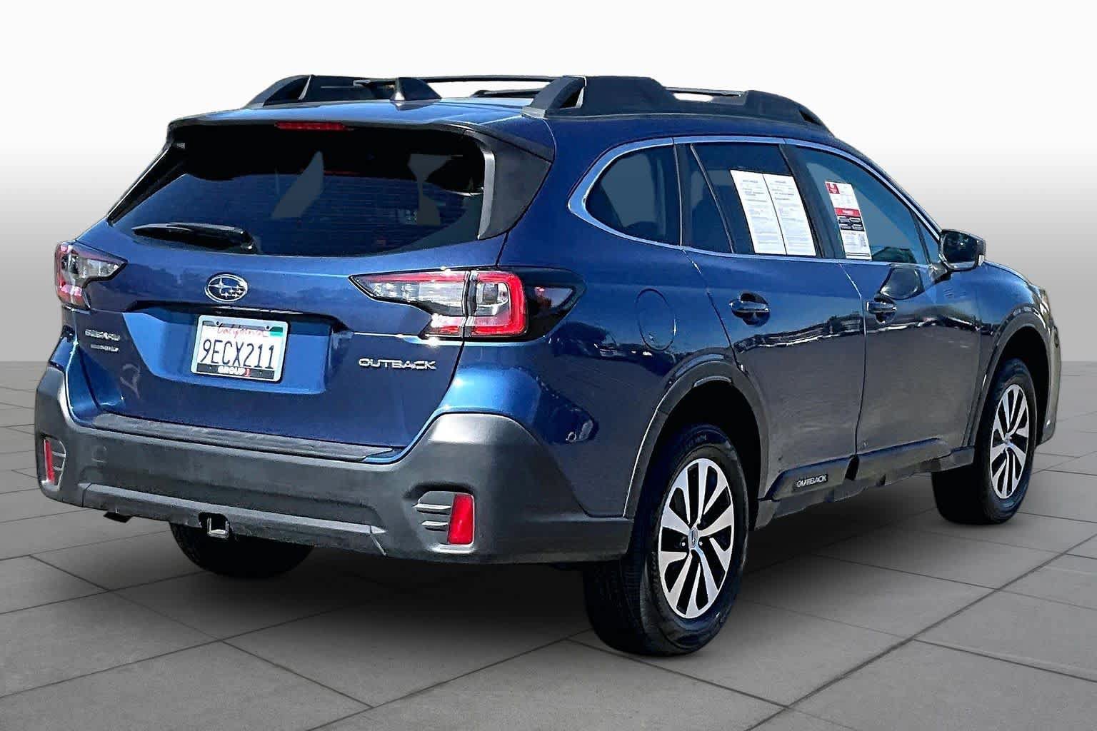 Used 2022 Subaru Outback AWD/4WD image 12