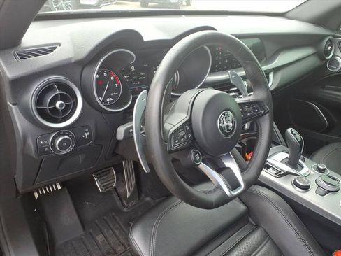 Used 2020 Alfa Romeo Stelvio Ti Sport w/ Quick Order Package 22S Sport AWD/4WD image 16