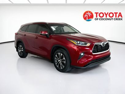 Used 2021 Toyota Highlander XLE