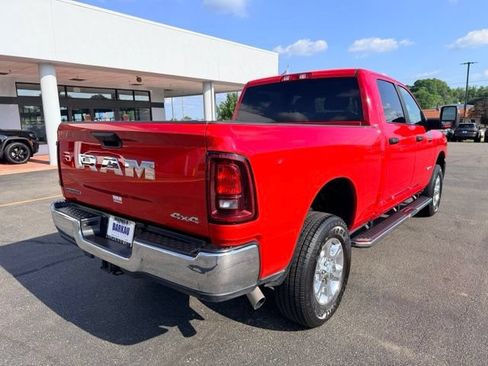 Used 2026 RAM 2500 Big Horn AWD/4WD image 3