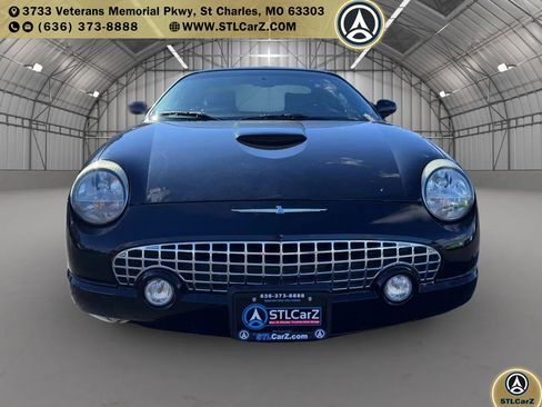 Used 2003 Ford Thunderbird image 8