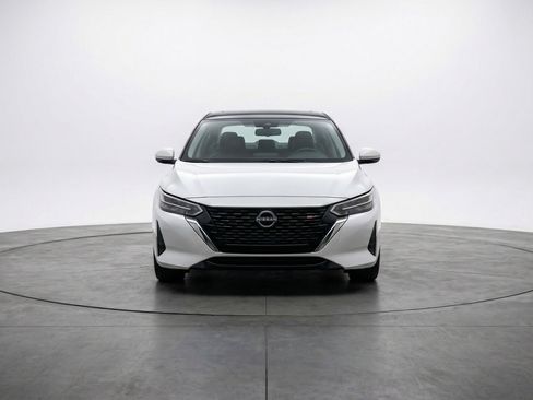 Used 2025 Nissan Sentra S FWD image 2