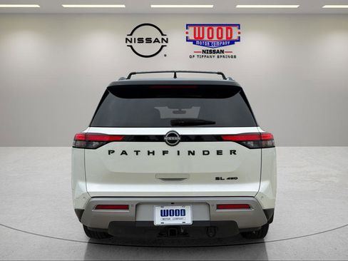 Certified 2023 Nissan Pathfinder SL w/ SL Premium Package AWD/4WD image 3