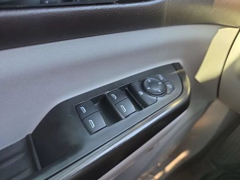 Used 2017 GMC Acadia SLT FWD image 24