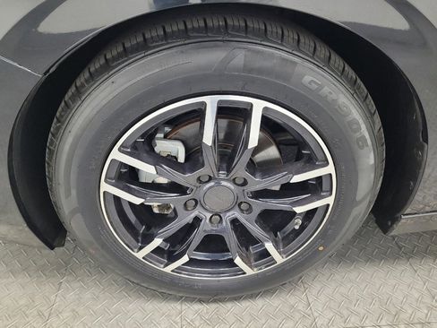 Used 2021 Nissan Sentra SV image 31