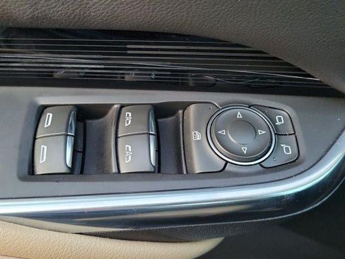 Certified 2024 Cadillac XT4 Luxury FWD image 14