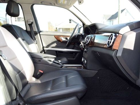 Used 2015 Mercedes-Benz GLK 350 4MATIC image 23