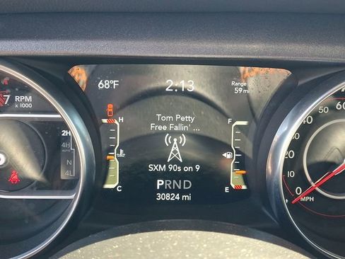 Used 2021 Jeep Gladiator Mojave AWD/4WD image 19