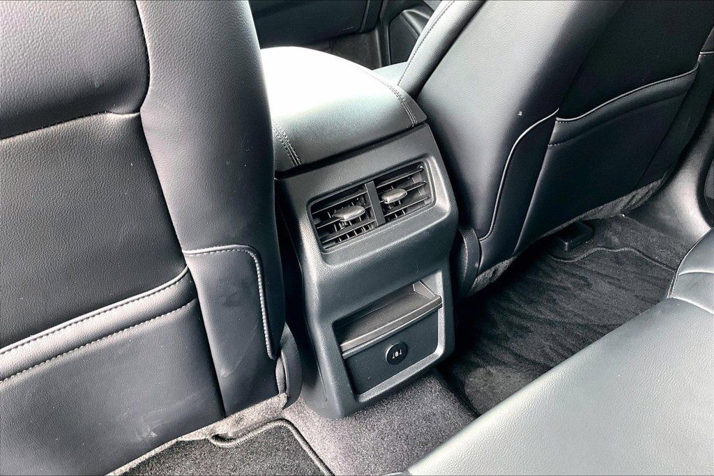 Used 2024 Ford Edge SEL AWD/4WD image 33