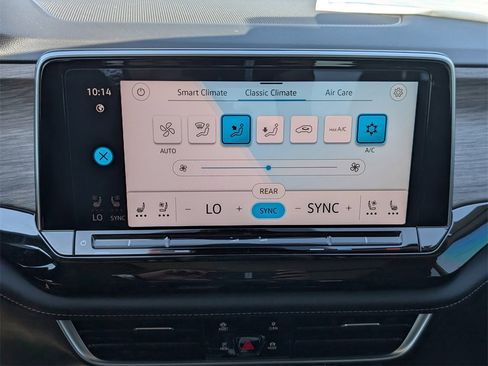 New 2025 Volkswagen Atlas SEL image 22