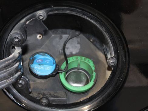 Used 2022 RAM 2500 Limited image 32