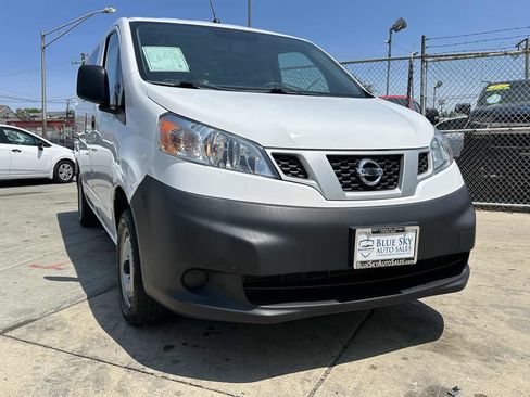 Used 2019 Nissan NV200 S image 3