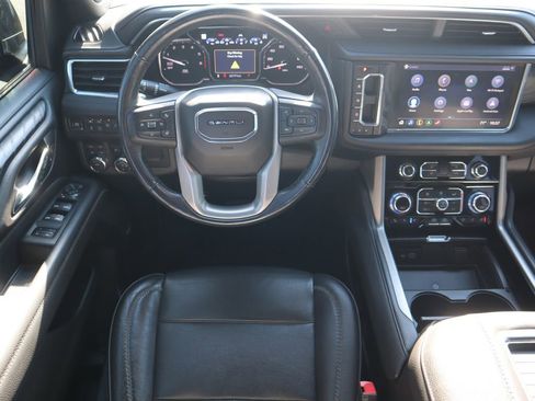 Used 2021 GMC Yukon Denali image 11