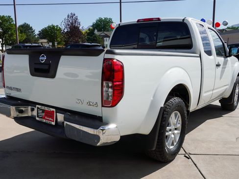 Used 2019 Nissan Frontier SV AWD/4WD image 8