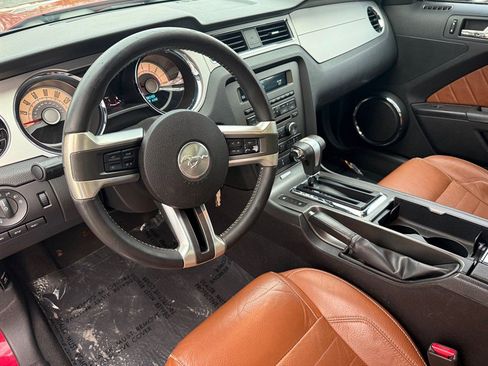 Used 2010 Ford Mustang GT image 11