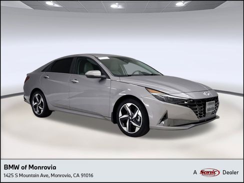 Used 2023 Hyundai Elantra Limited image 1