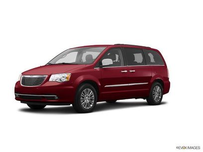 Used 2014 Chrysler Town & Country Touring-L w/ Driver Convenience Group