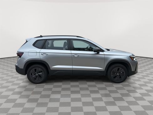 Certified 2025 Volkswagen Taos S w/ Taos MDO Package image 6