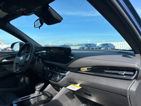 New 2026 Buick Envista Sport Touring FWD image 36